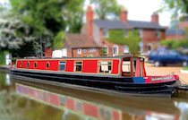 The Dawn Mist canal boat operating out of Hinksford Wharf