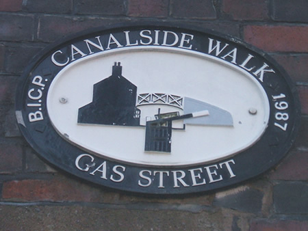 Canal side walk - Gas Street Basin